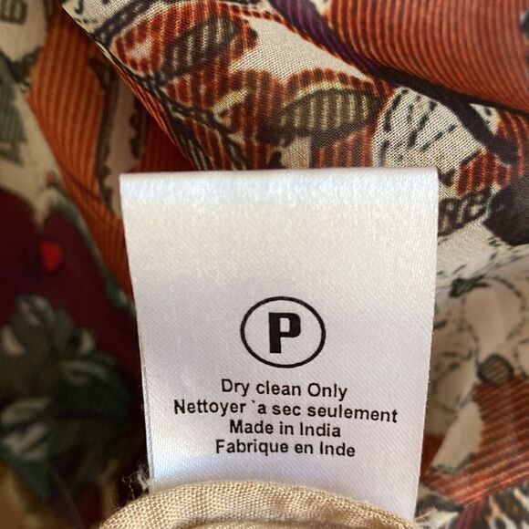 HEMANT & NANDITA  Zeri Peasant Dress - Picture 13 of 16